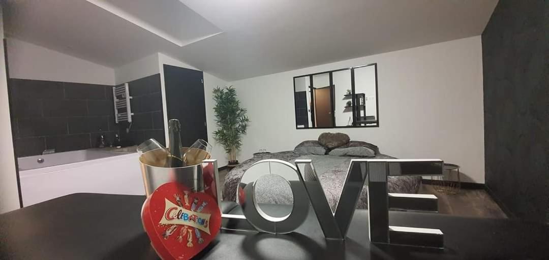 Love Rooms De La Presqu'Ile Saint-Vincent-de-Paul  Exteriör bild